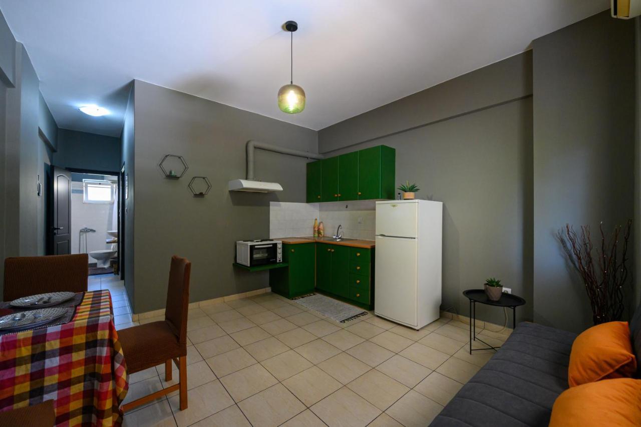 Rea Apartment II "1Minute From The Beach" كالاماتا المظهر الخارجي الصورة