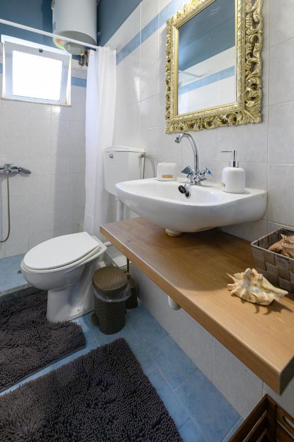 Rea Apartment II "1Minute From The Beach" كالاماتا المظهر الخارجي الصورة