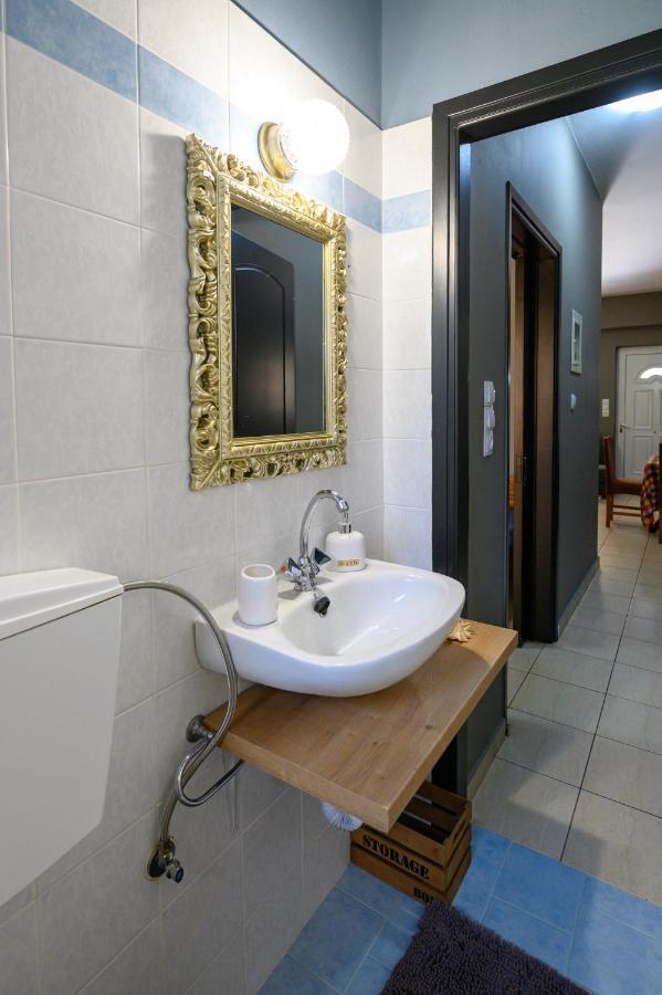 Rea Apartment II "1Minute From The Beach" كالاماتا المظهر الخارجي الصورة