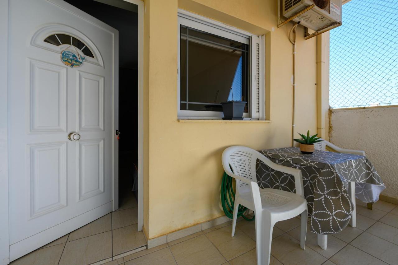 Rea Apartment II "1Minute From The Beach" كالاماتا المظهر الخارجي الصورة